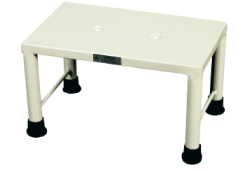 STEP STOOL (SINGLE)